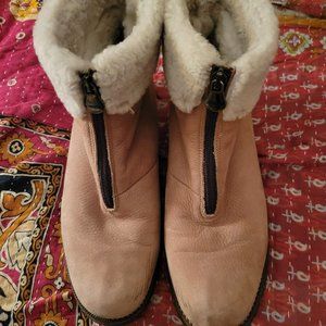 La Canadienne Short Shearling & Suede Bootie